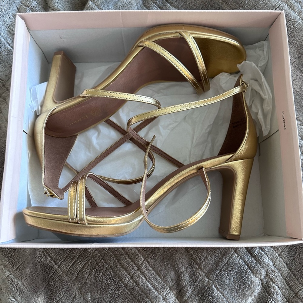 Chinese Laundry TARYN gold heels size 8.5